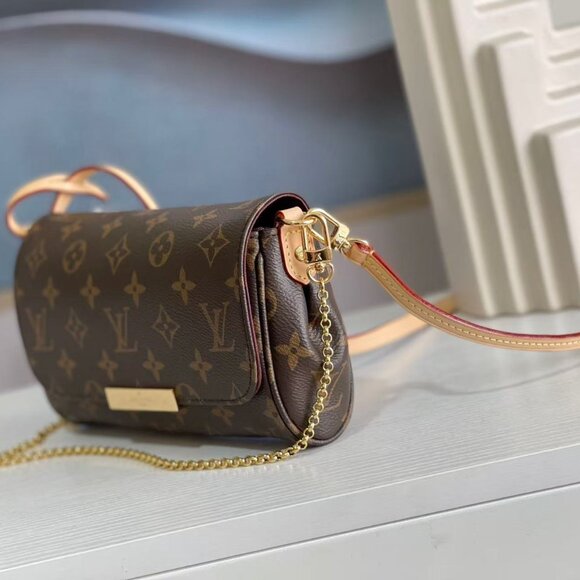 Authentic LOUIS VUITTON Monogram Favorite PM Bag - Picture 2 of 7